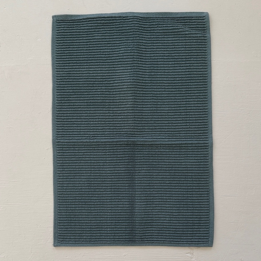 Textured Teal Bath Rug